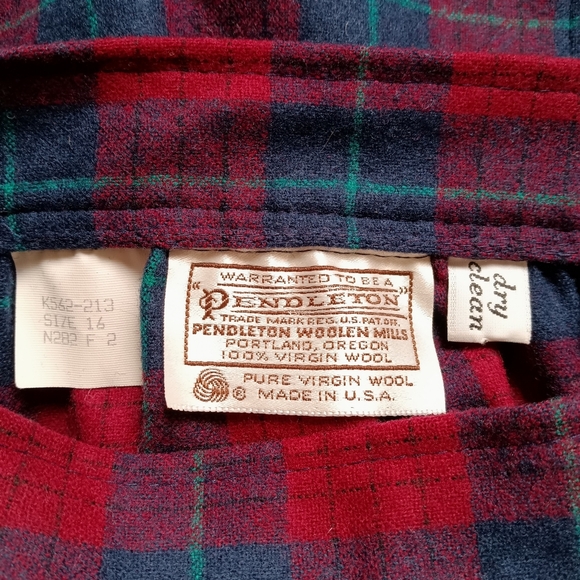 Vintage Pendleton Plaid Pleated Wool Skirt / Size 16 - Picture 10 of 11